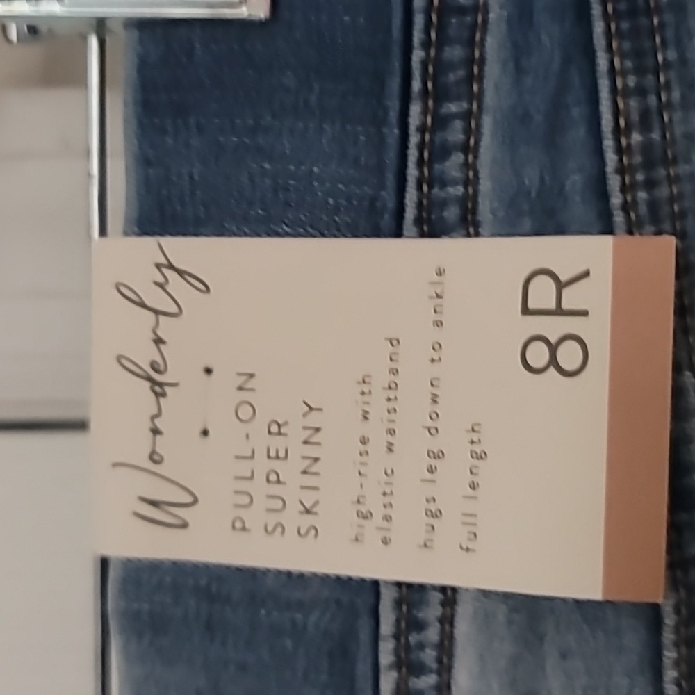 2 Pairs Of Women's Pants - Picture 3 of 6